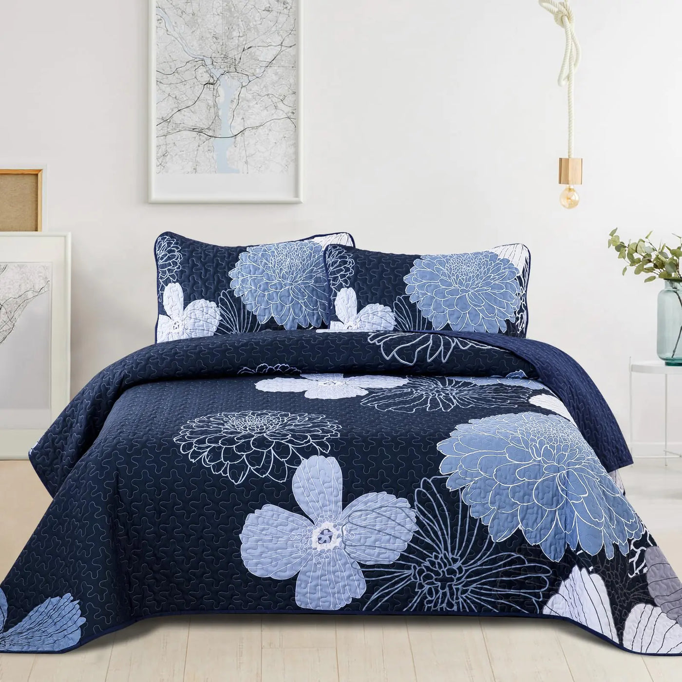 Navy Blue Floral King Quilt Set with Pillow Shams